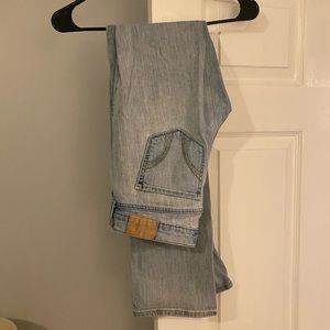 Hollister California flare, boot cut jeans. Size 7r. No distressing.
